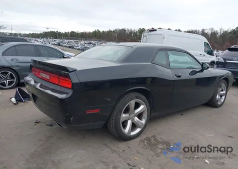 2013 Dodge Challenger Sxt z USA, uszkodzony, nr VIN 2C3CDYAG9DH649457